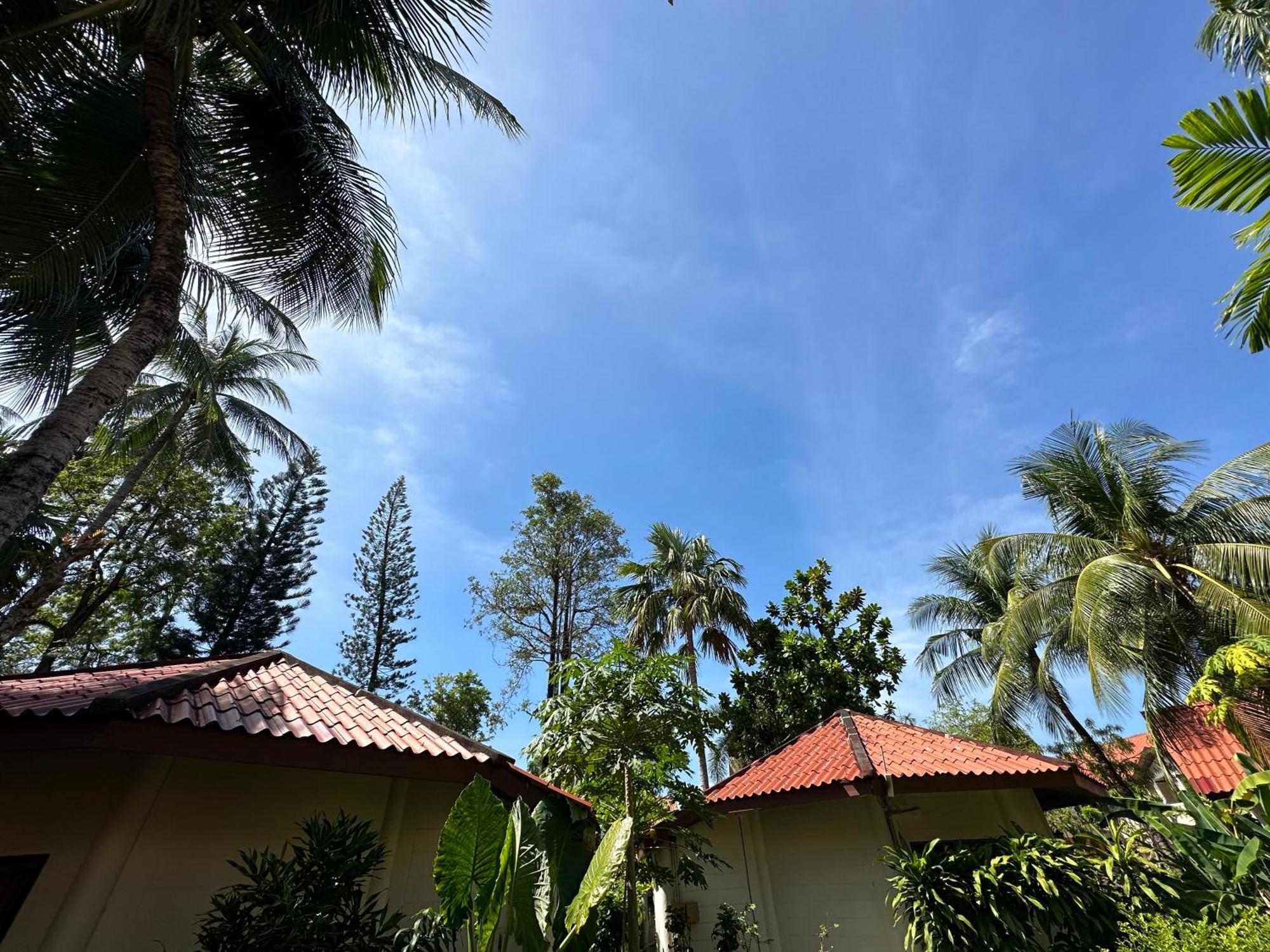 Phuket Leelavadee Hua Ting Resort Patong Bagian luar foto