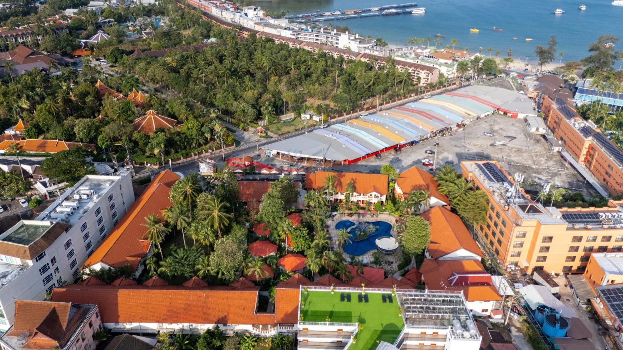 Phuket Leelavadee Hua Ting Resort Patong Bagian luar foto