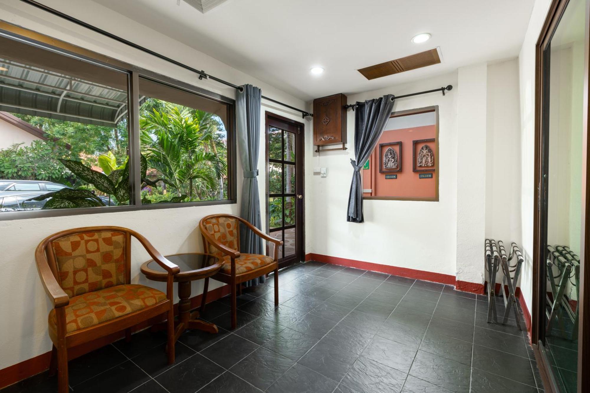 Phuket Leelavadee Hua Ting Resort Patong Bagian luar foto