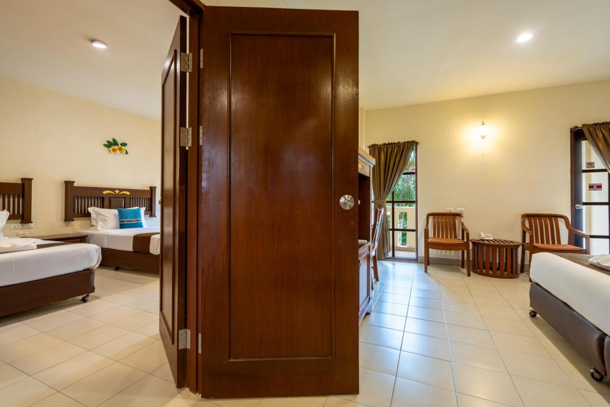 Phuket Leelavadee Hua Ting Resort Patong Bagian luar foto