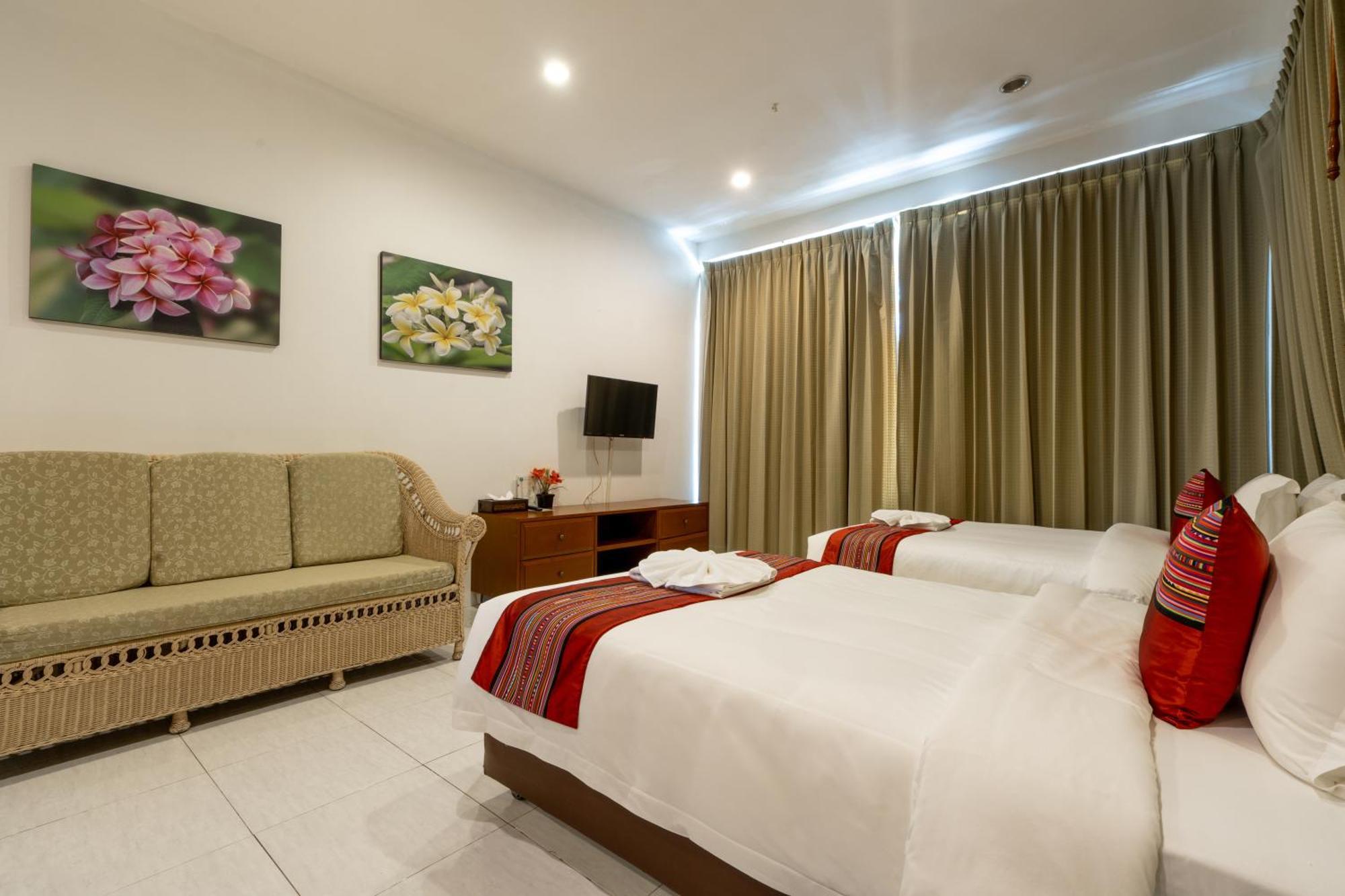 Phuket Leelavadee Hua Ting Resort Patong Bagian luar foto